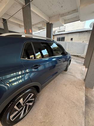 VOLKSWAGEN T-CROSS 1.4 250 TSI TOTAL FLEX HIGHLINE AUTOMÁTICO VOLKSWAGEN T-CROSS 1.4 250 TSI TOTAL FLEX HIGHLINE AUTOMÁTICO